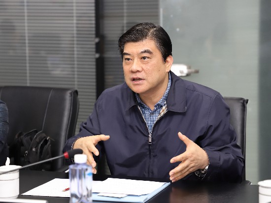杨春庭在深圳组织召开驻粤广西招商代表处暨投资促进顾问座谈会