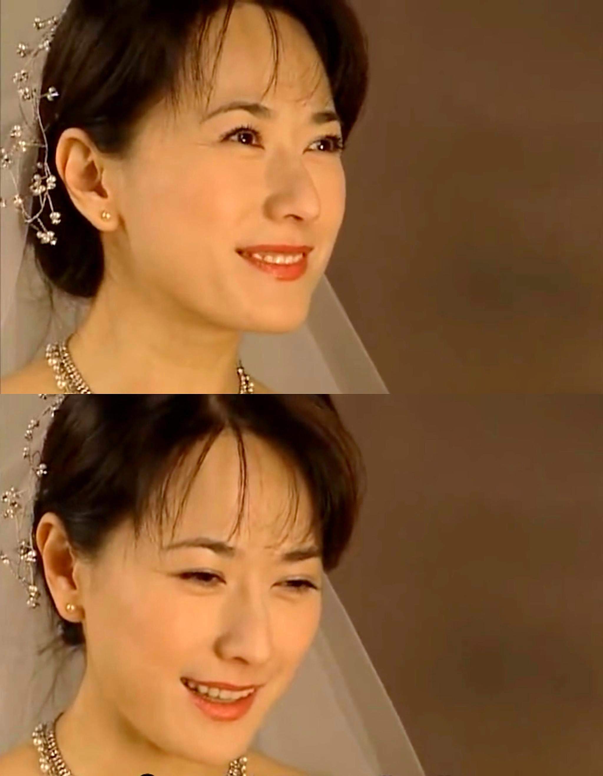 戈伟如早期活动照太惊艳,气质高贵身材优秀,与儿子走红毯似姐弟