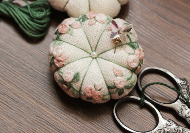 手工布艺:超美丽的35款针插包,附针插包制作教程,看一遍就会