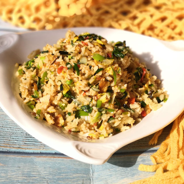 鸡蛋青菜炒饭,营养美味,做法简单,10分钟就搞定