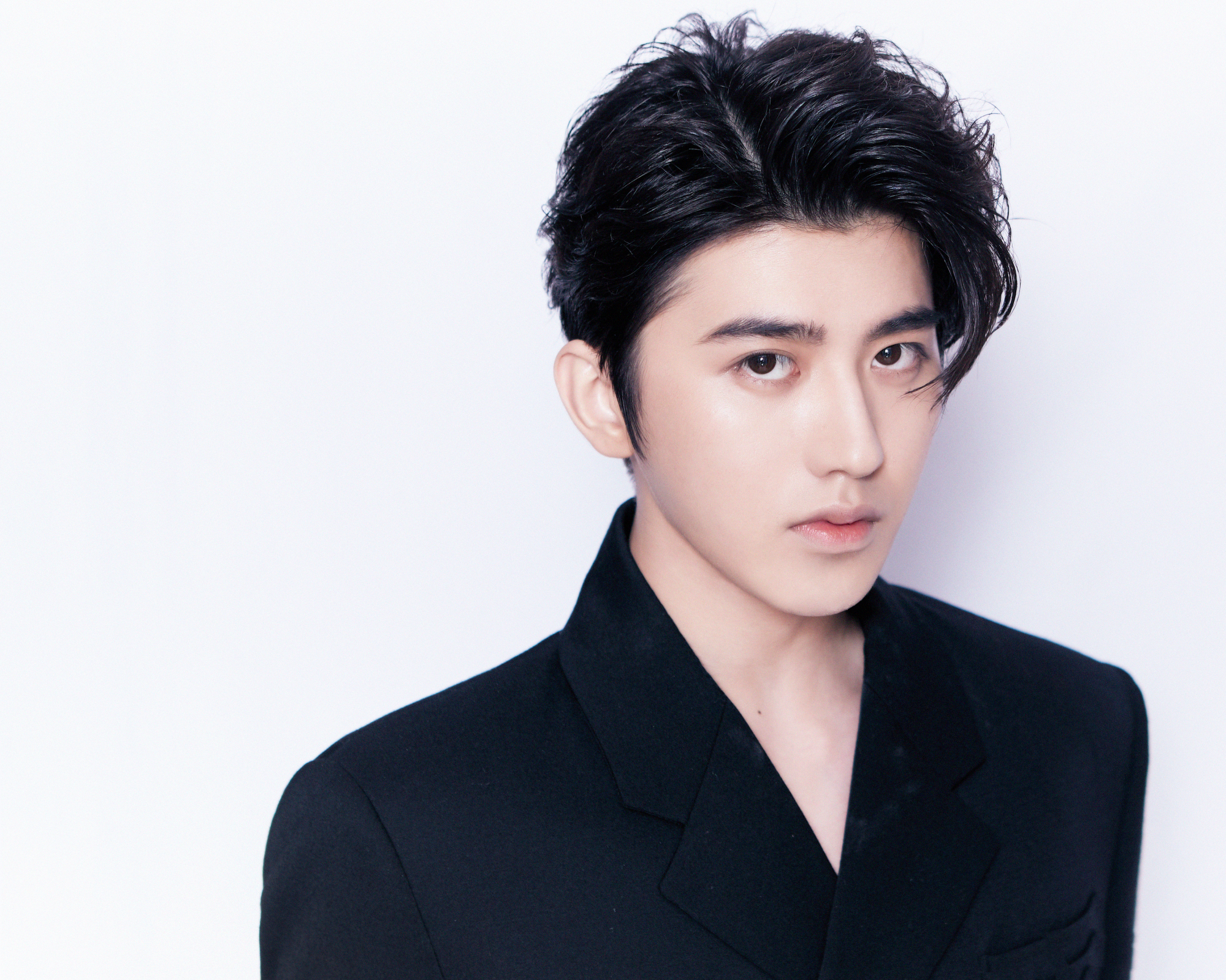 蔡徐坤图片大全最帅 蔡徐坤壁纸