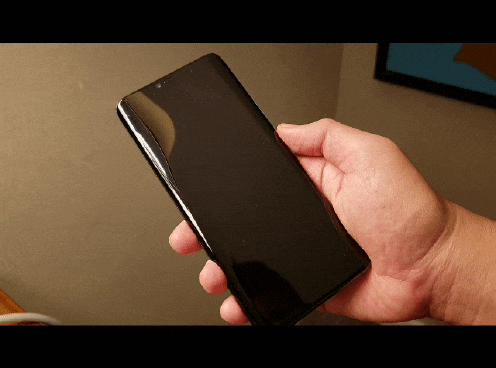 华为mate 20 pro全网首发开箱:40w 快充 逆向无线充 3d 人脸辨识