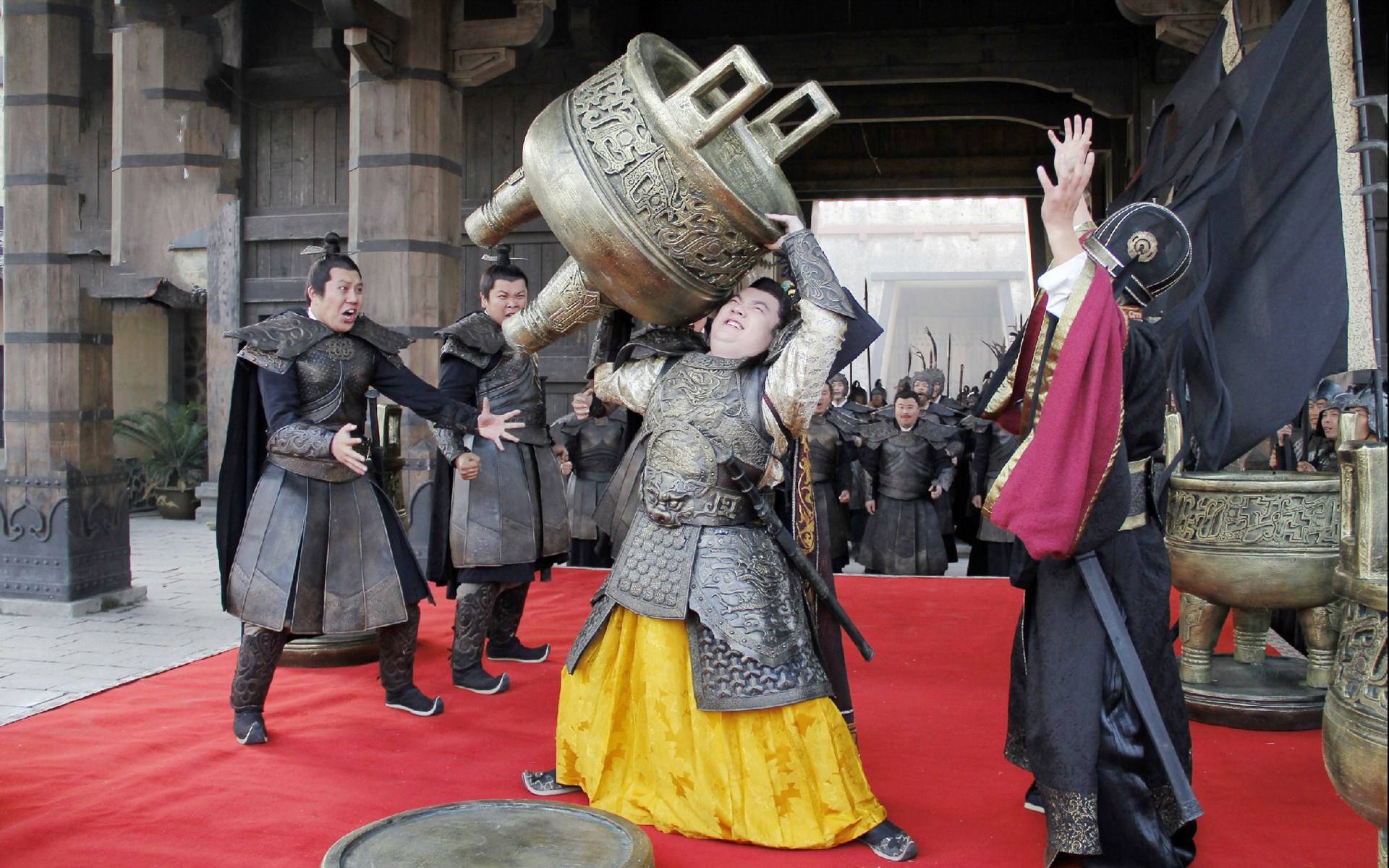 中国古代5位举鼎的大力士,个个地位崇高,但有1位却举鼎而亡!