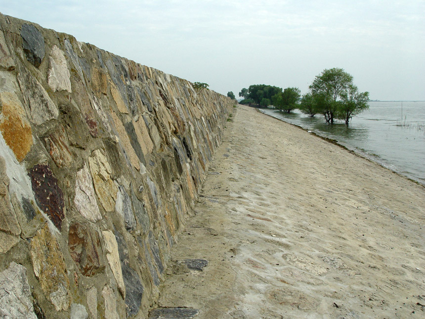 除了阿坝诺日朗瀑布,扬州高邮湖以外,这些风景靓丽的