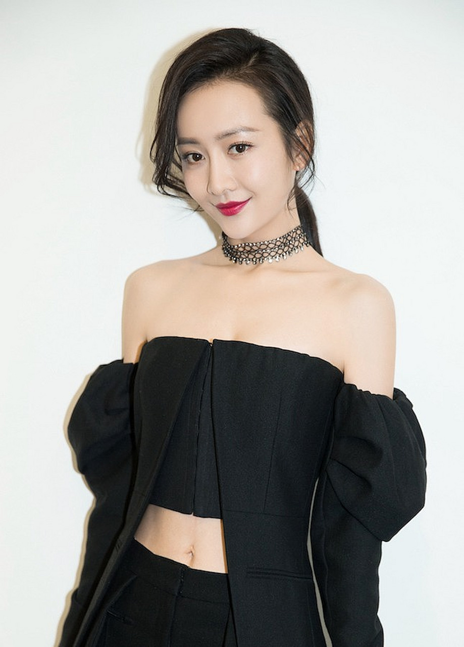 娱乐圈的女神级人物,率性潇洒活力十足 王鸥(1982年10月28日),出生于