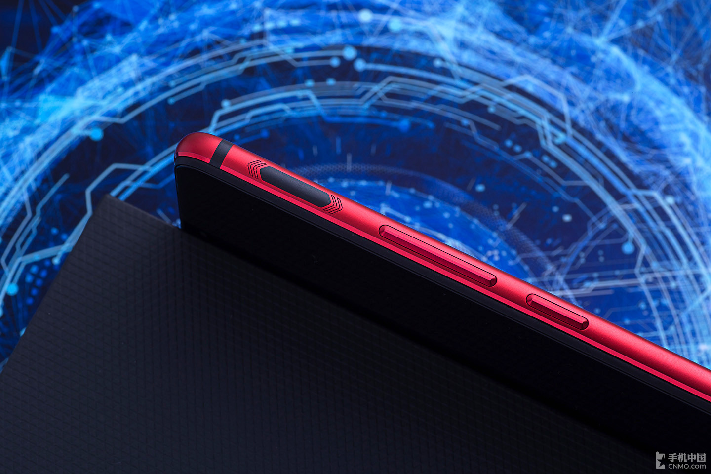 烈焰战神 红魔mars电竞手机烈焰红图赏