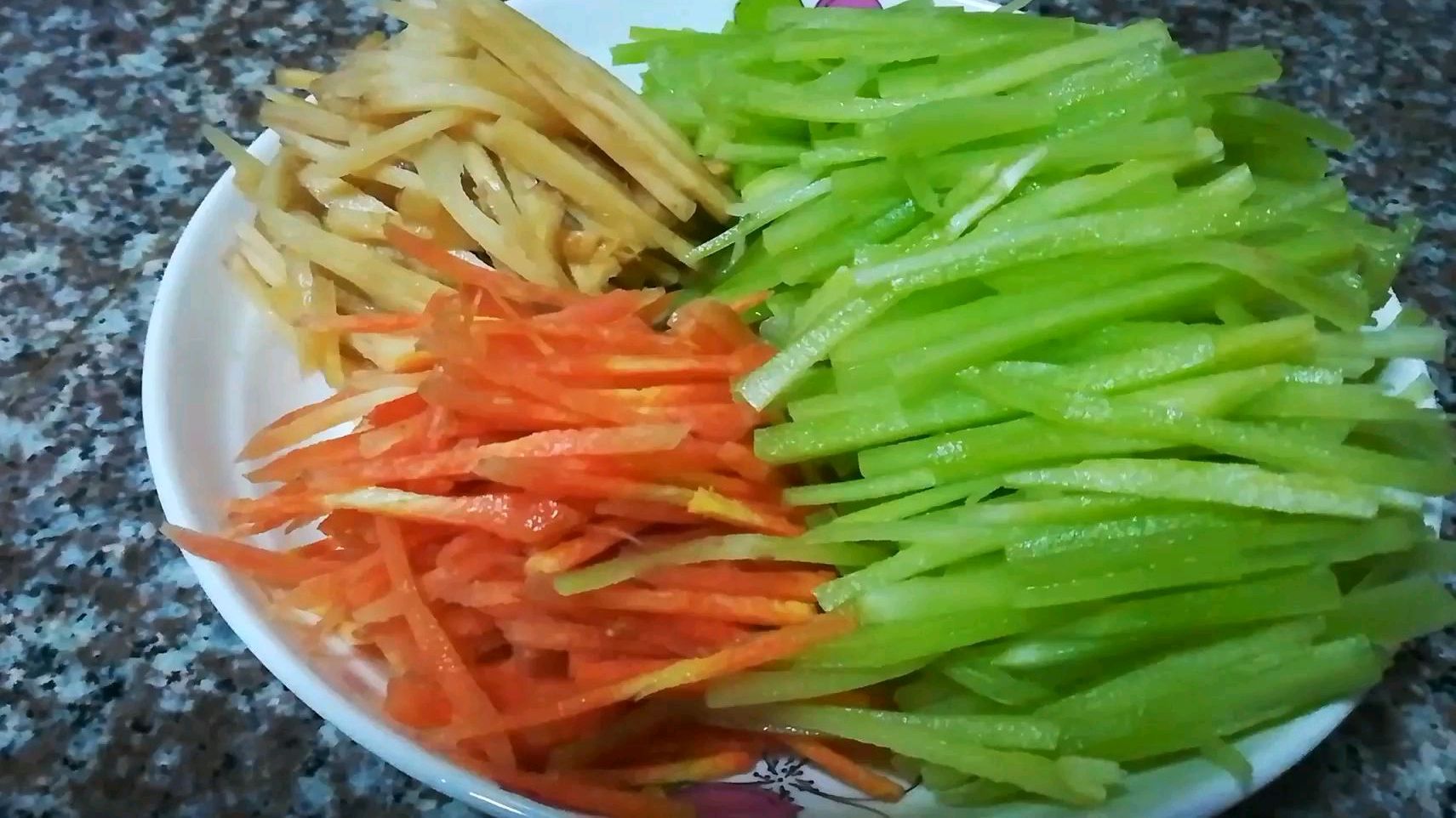 加个菜,素炒时蔬,最健康的吃法就是吃菜的本味