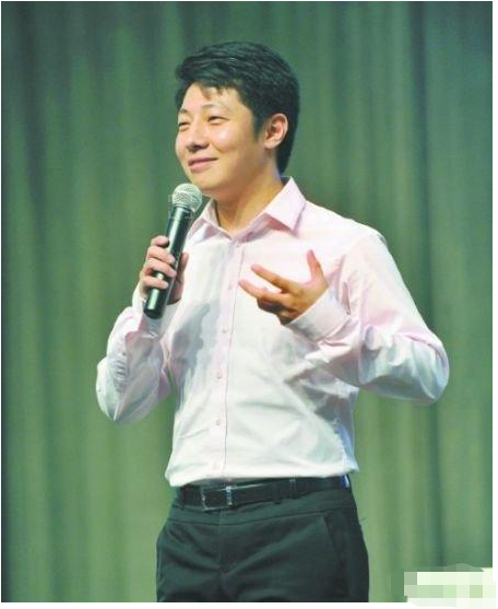 撒贝宁38岁亲妹妹撒贝娜曝光 原来长得这么美 难怪隐瞒了这么多年