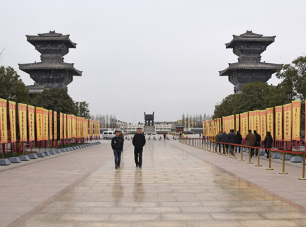 春秋战国时期,郑,韩两国先后在新郑建都539年之久,郑韩故城属国家级