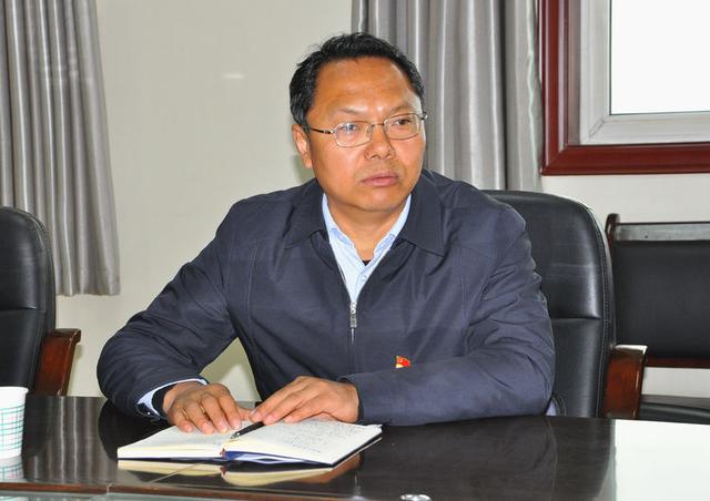 陕西陇县县委书记杜长生深入县公安局调研扫黑除恶专项斗争