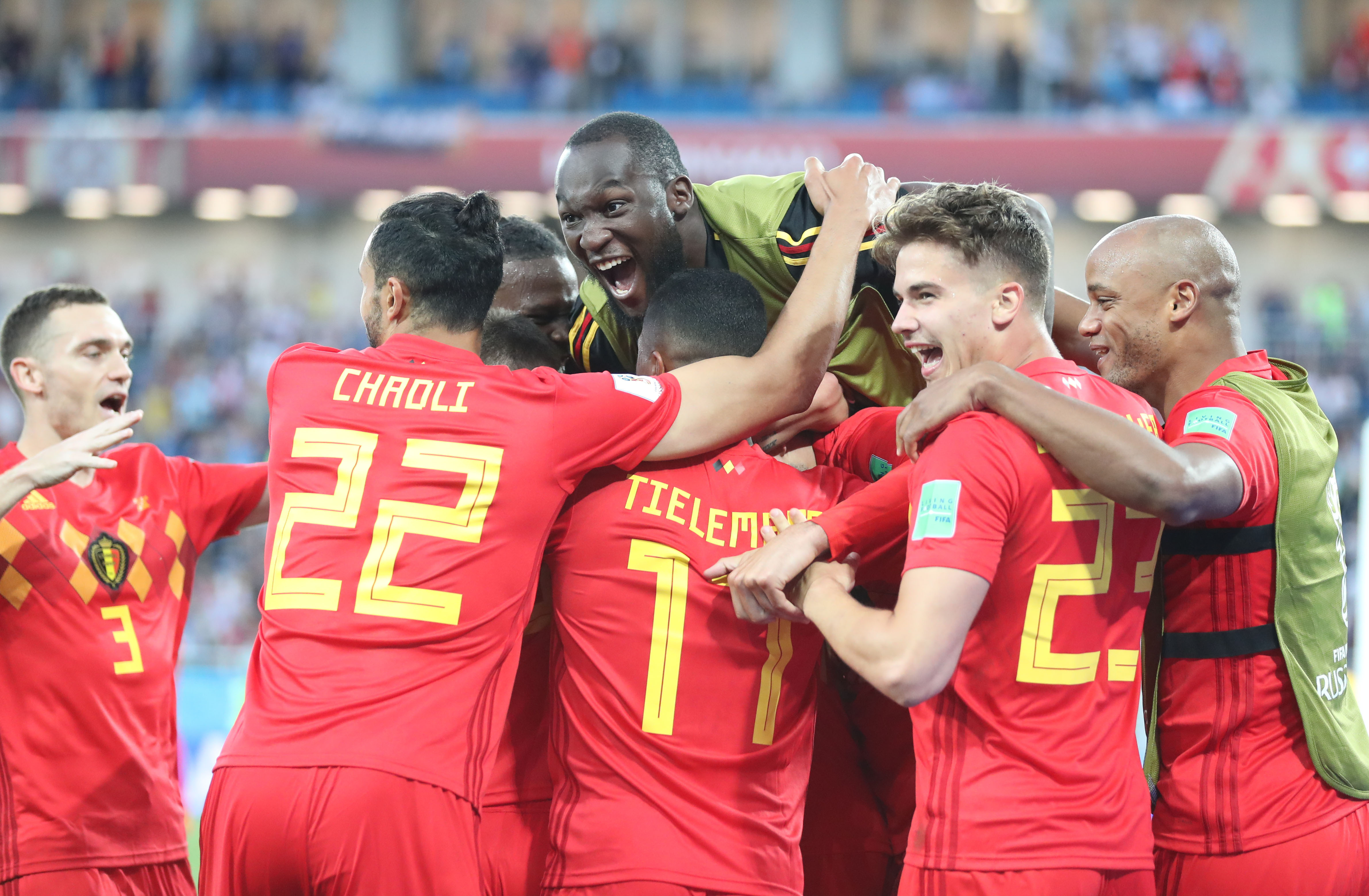 足球——g组:比利时队贾努扎伊破门(1)