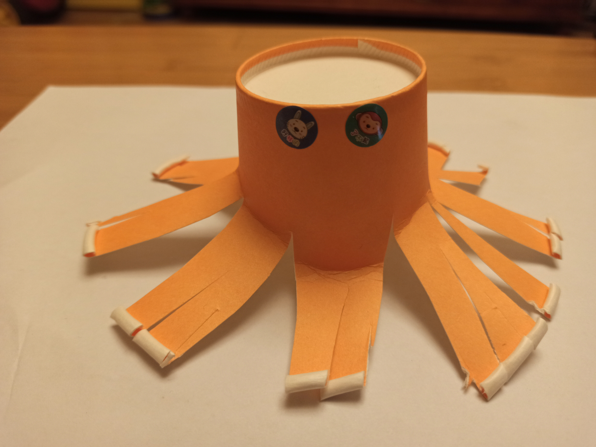 这个会scratch编程的爸爸让宝宝做的纸杯章鱼跳起舞来,暖心