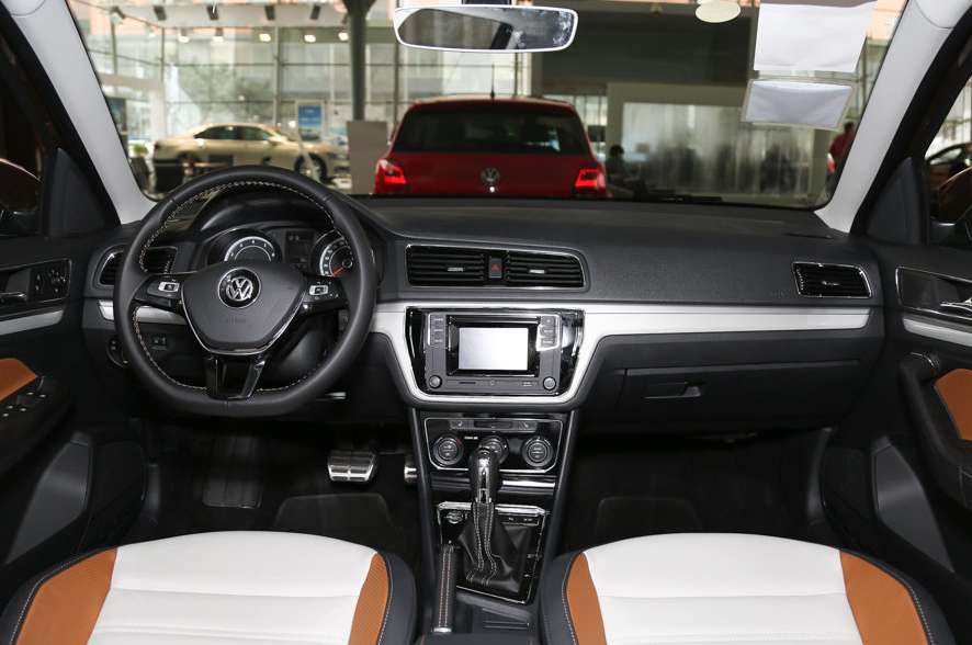 有科技感的朗境230tsi dsg 豪华版