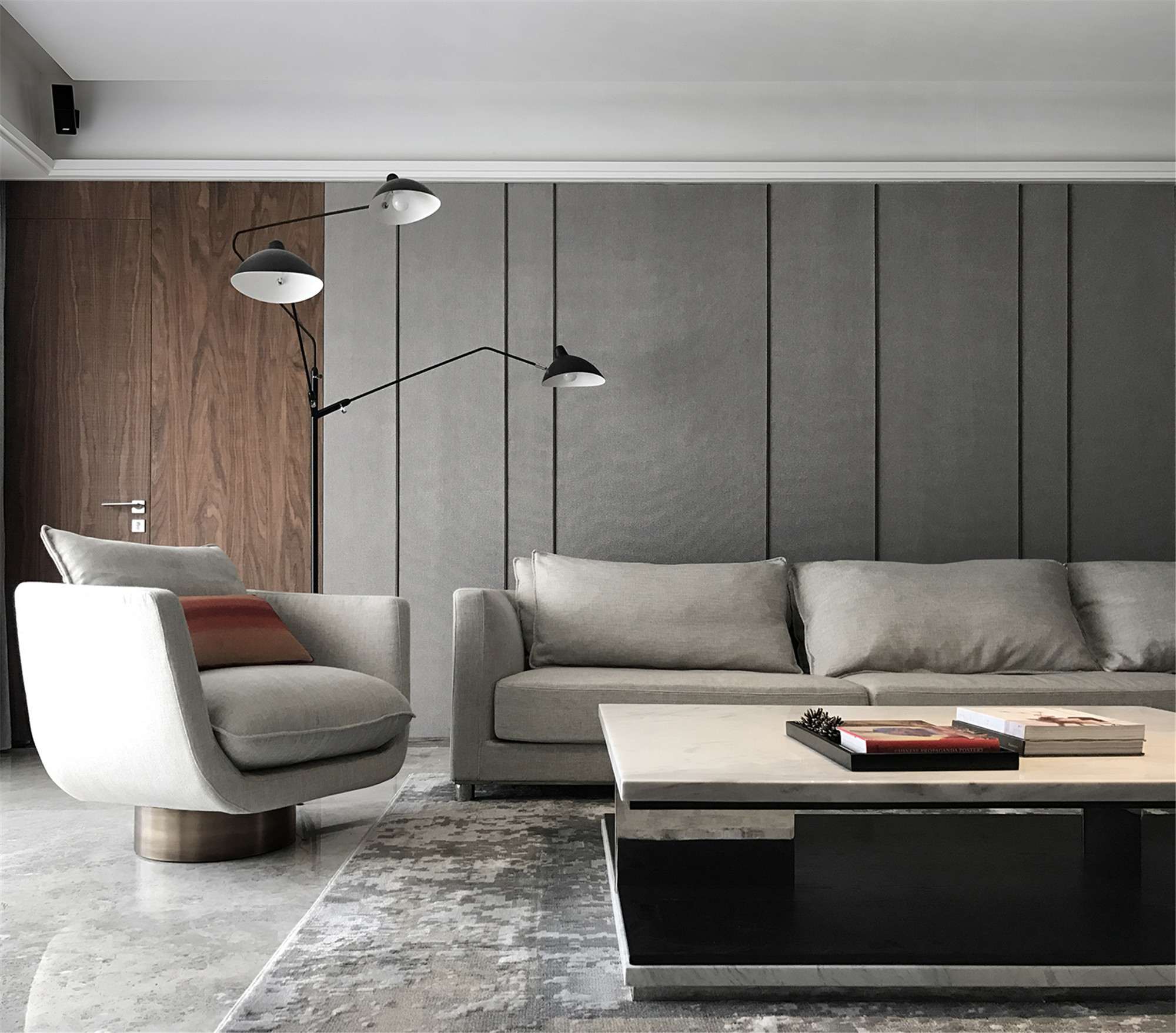 电线,水管不要贪图便宜;电源插头不要少;软装不应过多,避免空间冗余