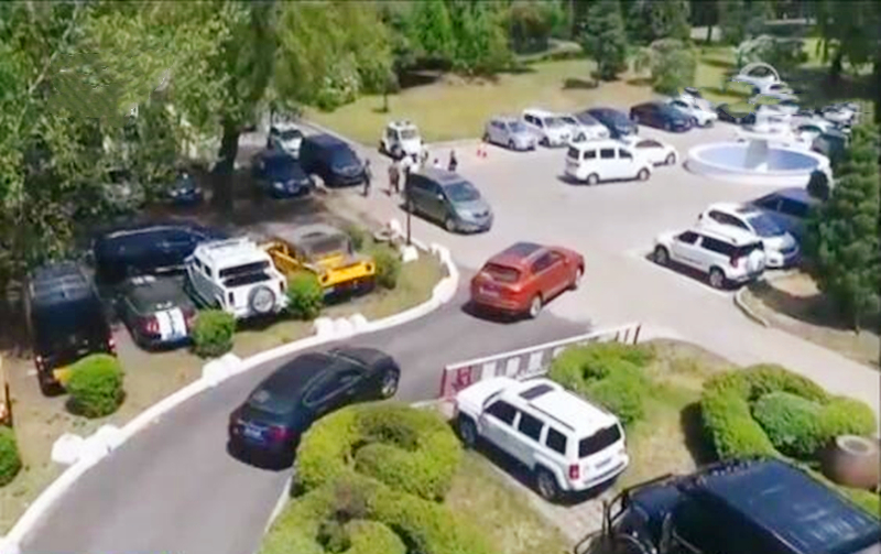 哈尔滨"电老虎",名下96台豪车价值近亿,看到停车场后不敢相信