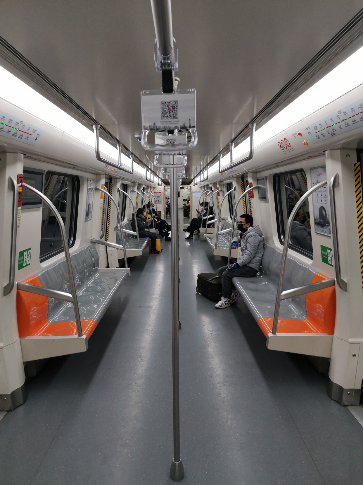 复工首日郑州地铁客流量约是去年12月日均的二十二分之一