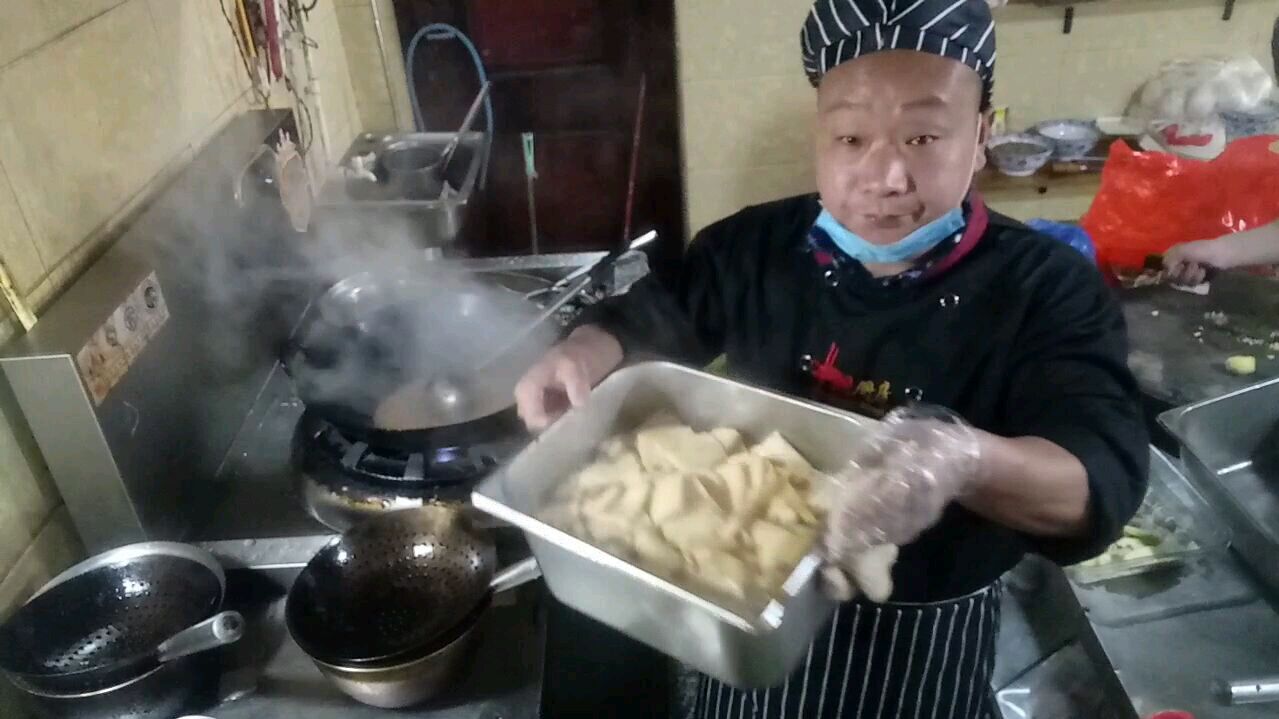 鸡汤千叶豆腐的家常做法,香辣可口,咸香绵软老少皆宜