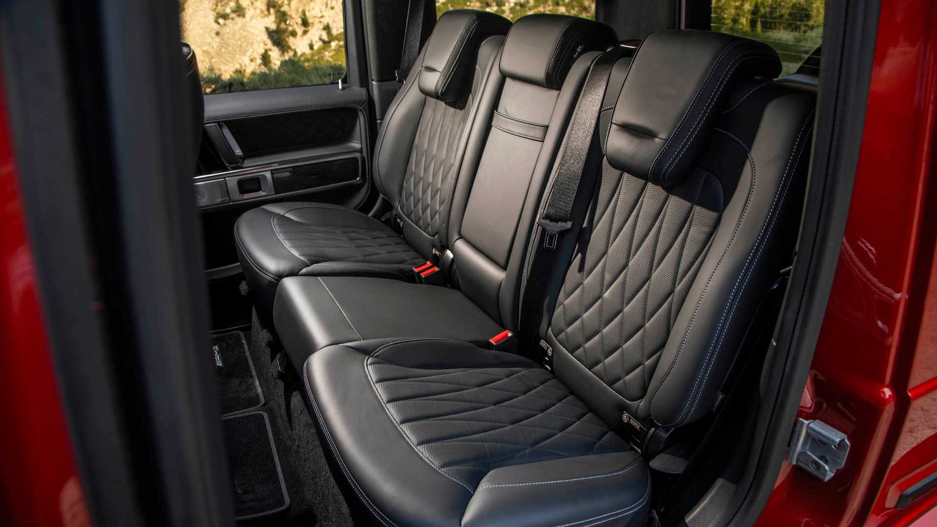 2019款奔驰amg g63后排座椅为60/40分割折叠式后排长座椅和和后排乘客