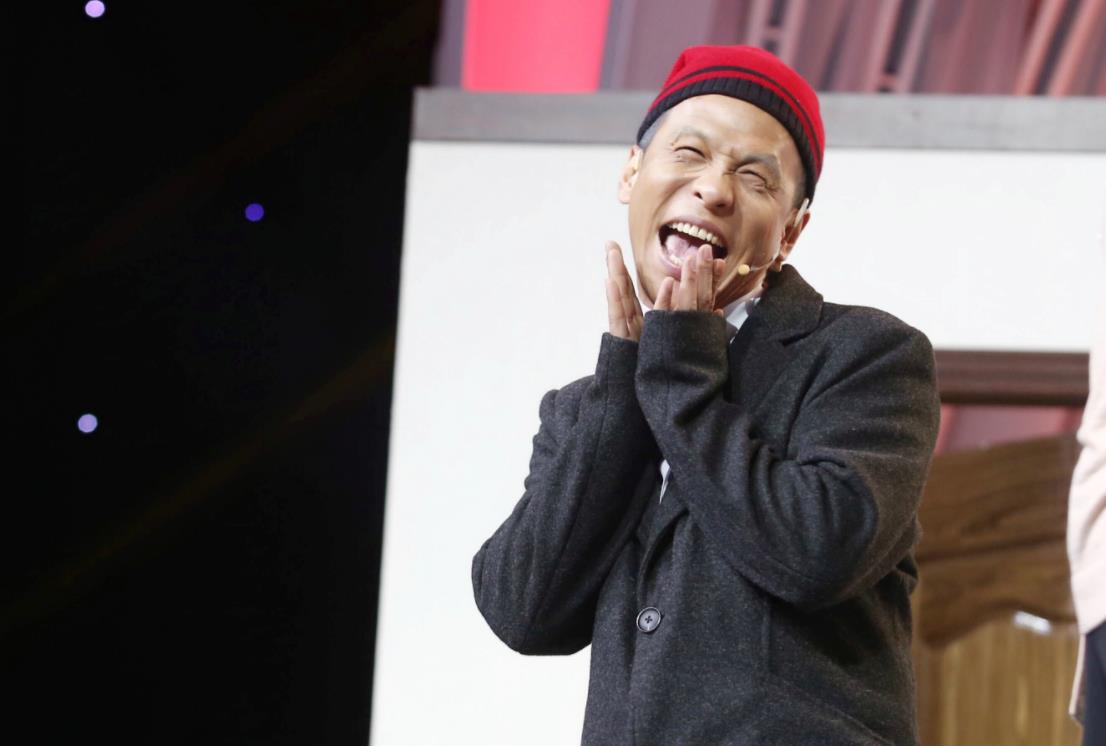 37岁宋小宝近照,二婚老婆美若天仙,2个龙凤胎颜值比他还高!