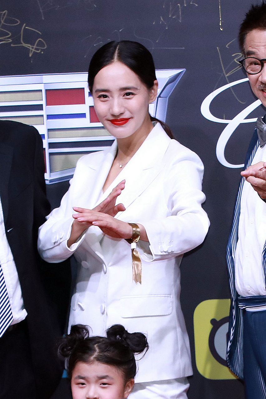 42岁的王智终于在一场戏中成功地翻身了!