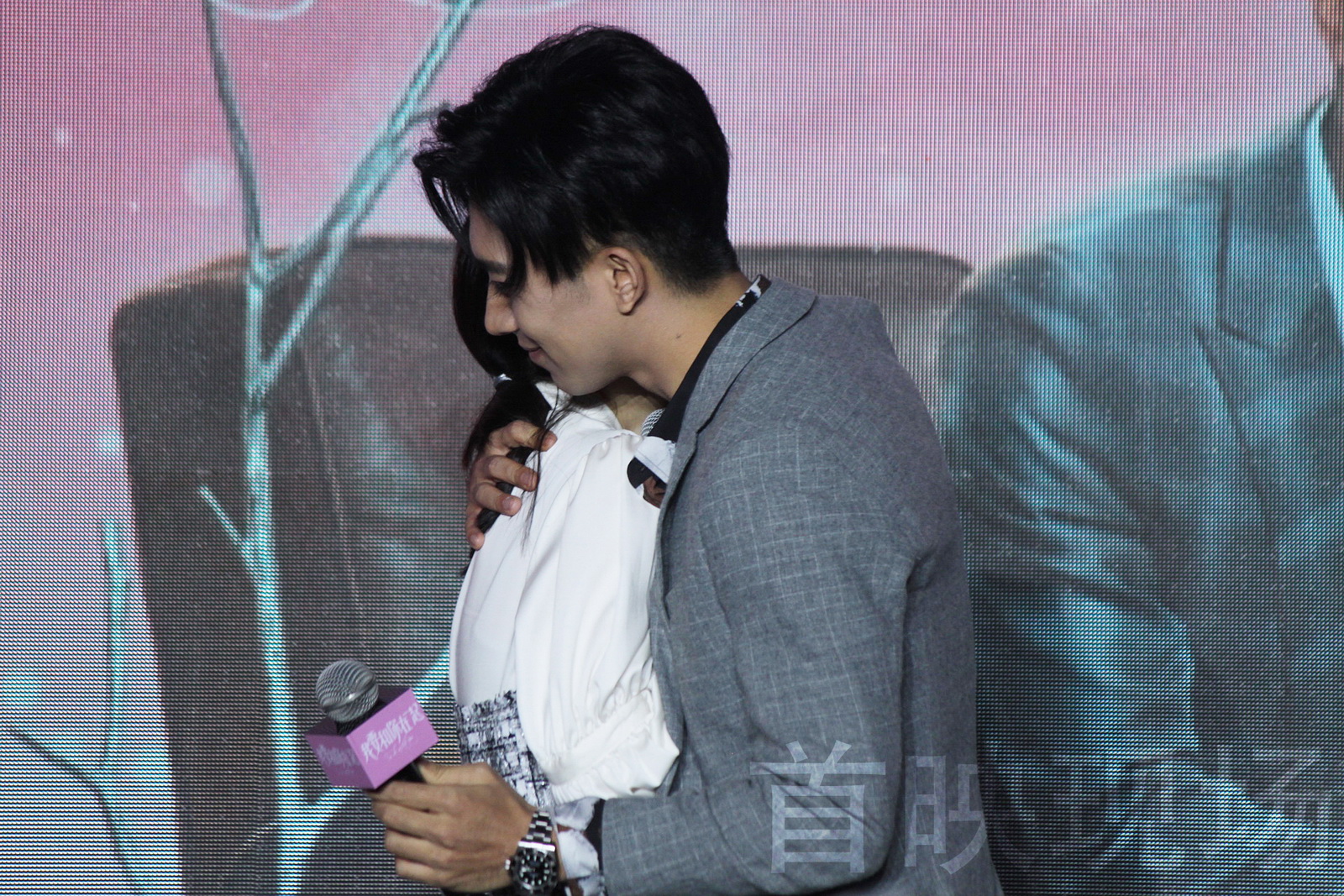 柴碧云 孙绍龙全程更是撒狗粮,各种秀恩爱,让我们这些单身狗情何以堪?