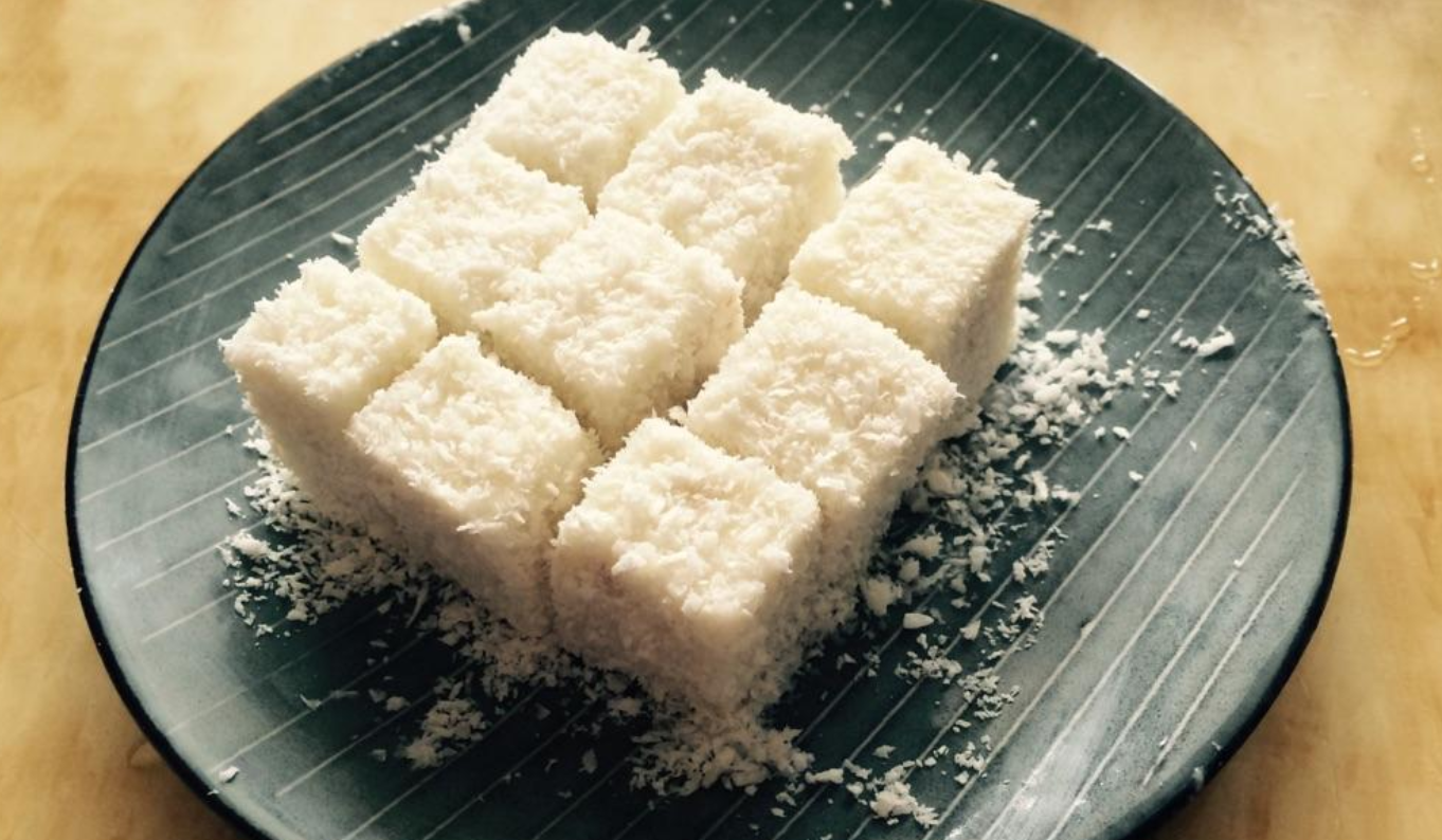 椰蓉小方糕在家也能做,简单方便香软可口,一学就会
