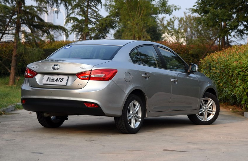 天津一汽-骏派a70,整体外观造型独特,开过的人都说好