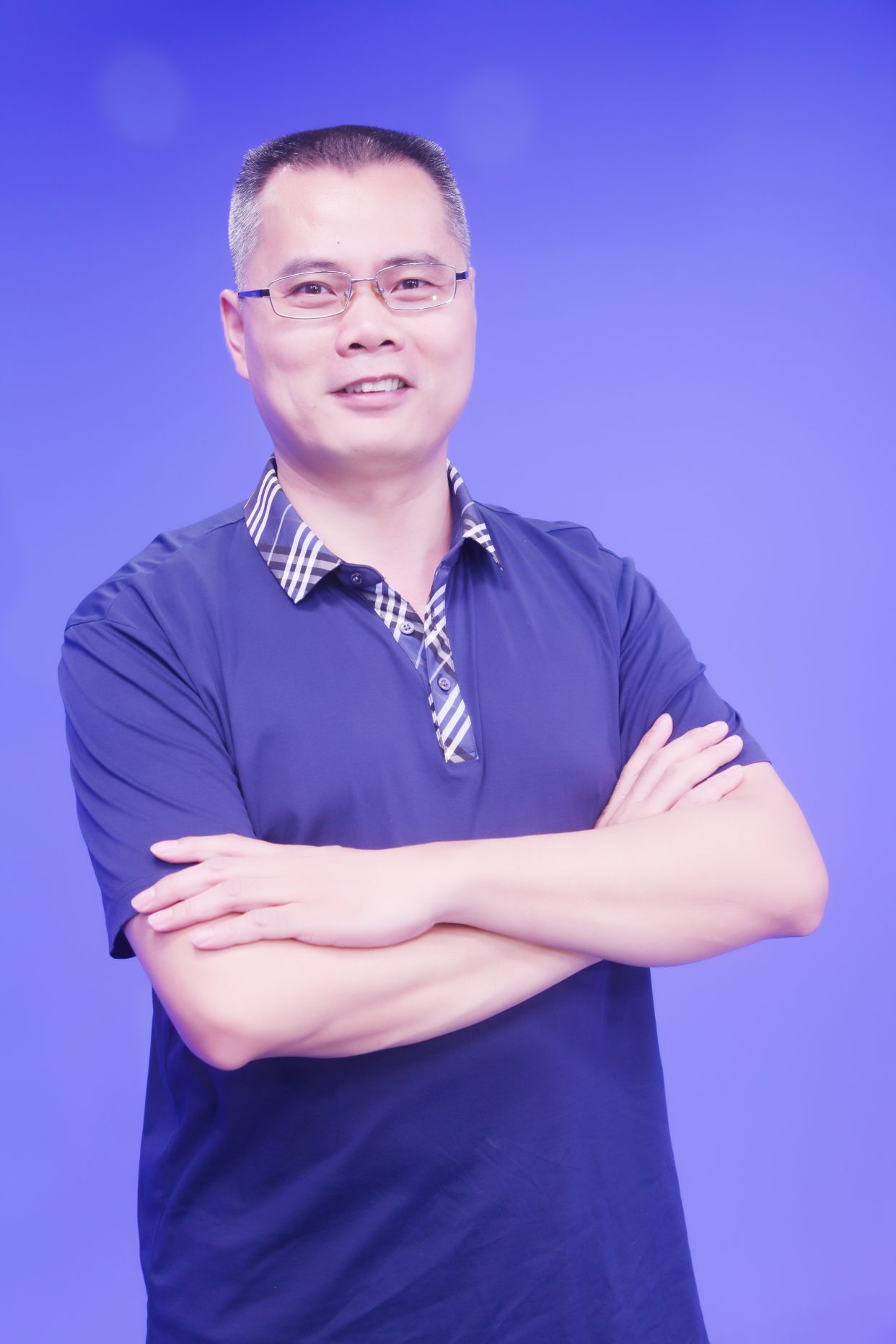 初三语文教研员谢守成:停课不停学 "空中课堂"显担当