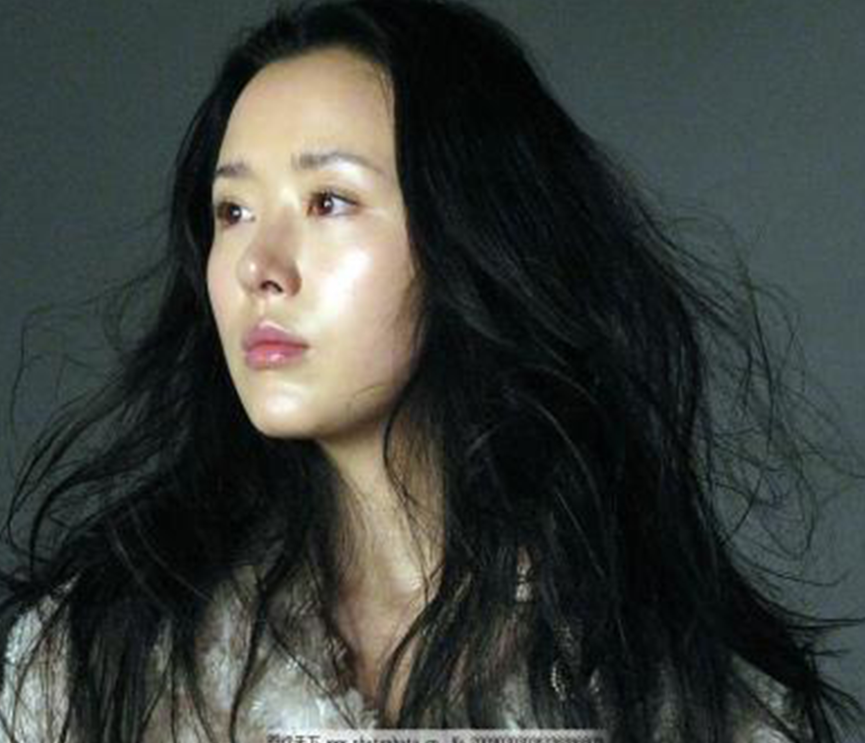 40岁颜丹晨近照曝光,身材相貌不输20岁少女,唯一缺点就是鼻子!