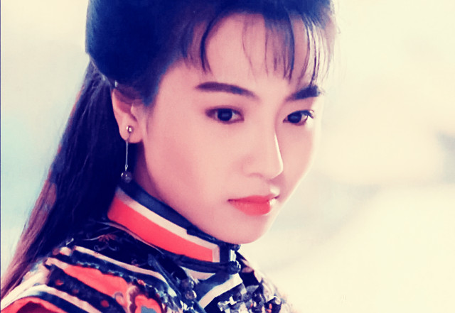 唐宁,1981年12月5日生于中国香港,童星出道的唐宁在香港tvb总是演女