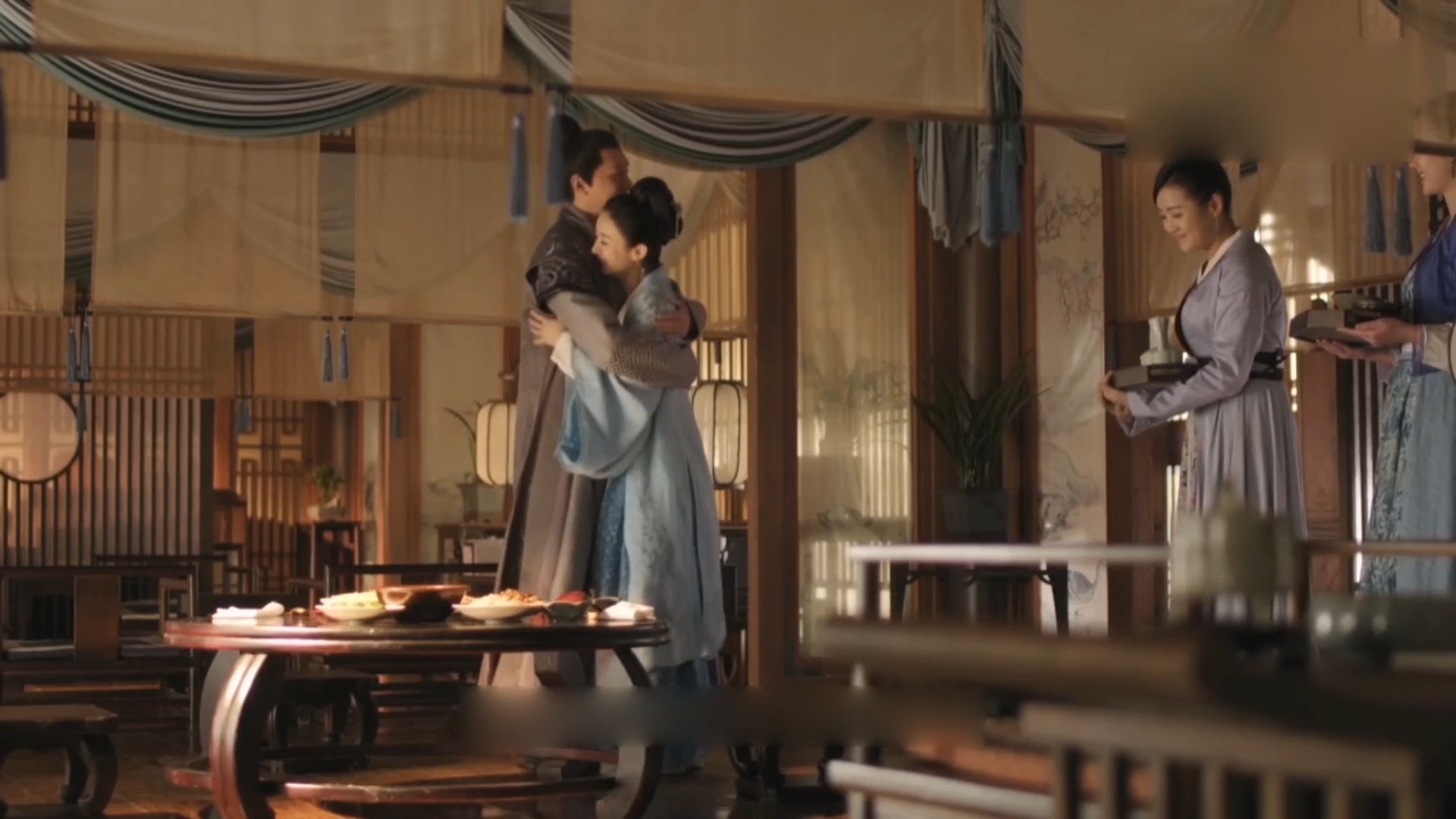 《知否》顾廷烨设计娶了明兰,明兰得知真相后,竟主动投怀送抱