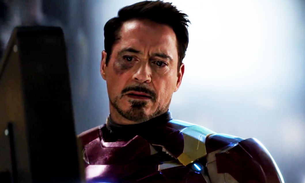 《美队3:内战》:钢铁侠问美队要回盾牌,真的很过分吗?