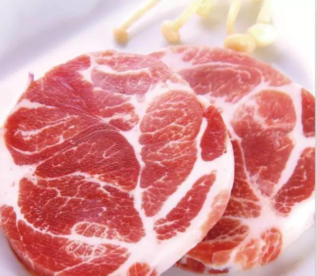 这种土猪有着珍稀血统,它身上有一小块,为珍贵的"雪花肉"