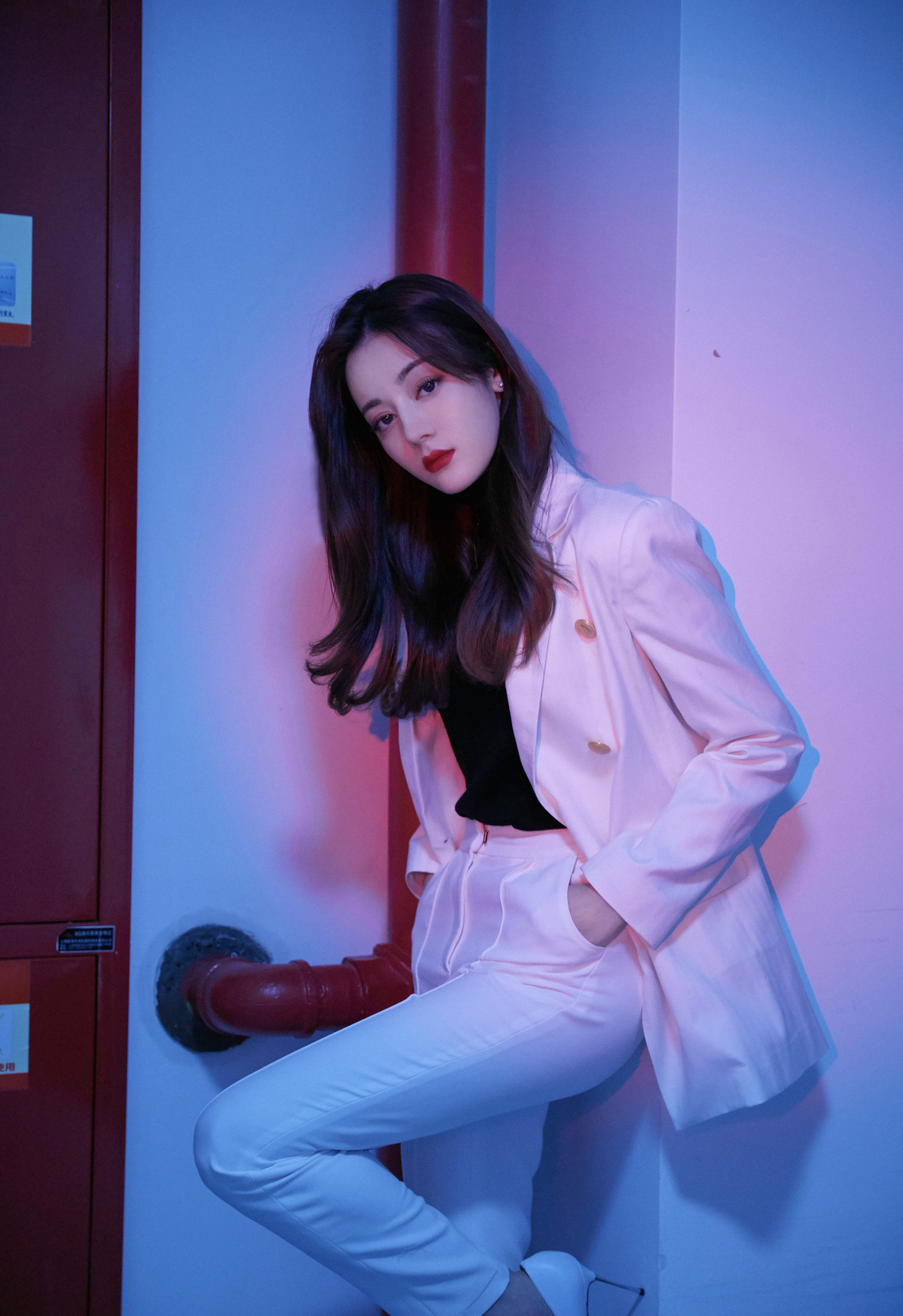 女生穿西装有多绝?女明星西装杀合集来了