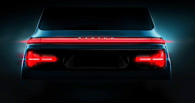 宝骏全新中型suv,贯穿式大灯很科幻,或搭载7座!