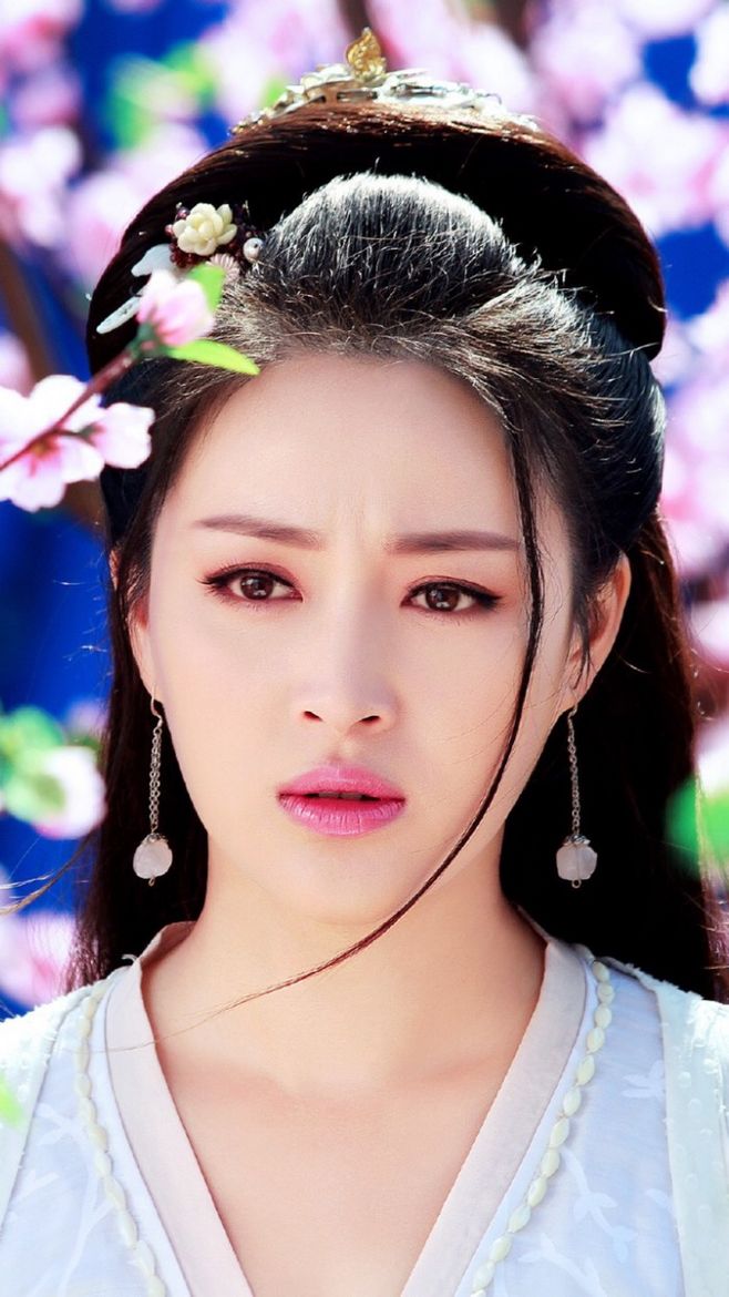 荧屏最美潘金莲,古装女神甘婷婷,时装更加娇娆艳丽!