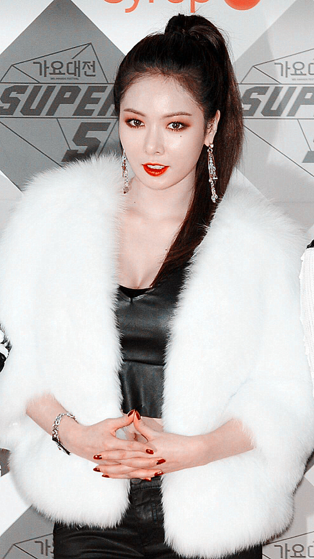 泫雅的野性浓妆美照,怎么可以这么美