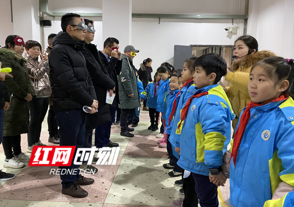 阳光跨新年!长沙金湾小学开启趣味游艺嘉年华