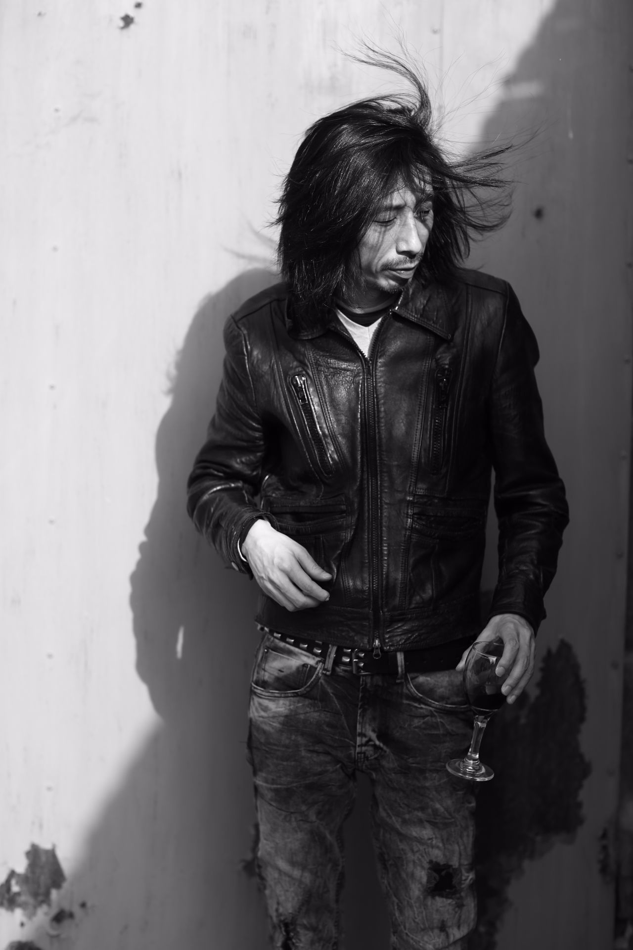 实力派摇滚歌手,因演唱会太燃而被叫停,可网友只知汪峰不识他