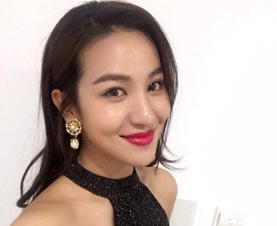 蒋劲夫女友曝光 夫仔这次上镜竟然只穿了一条内裤