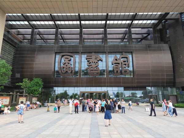 国庆长假别窝在家!漯河图书馆这些活动总有一款适合你