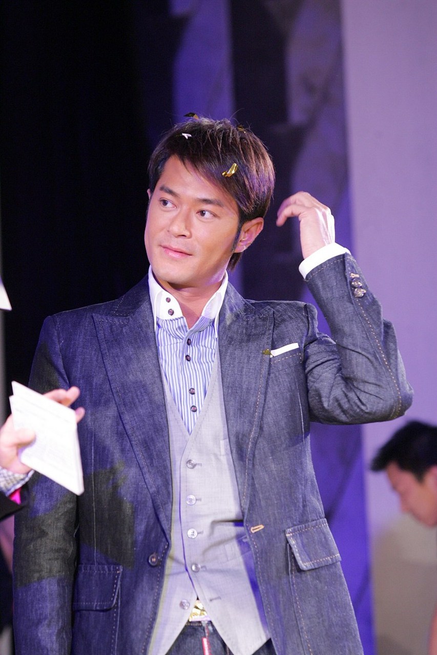 电影《暗杀风暴》成为备受期待的佳作,其中古天乐的表演堪称亮点.