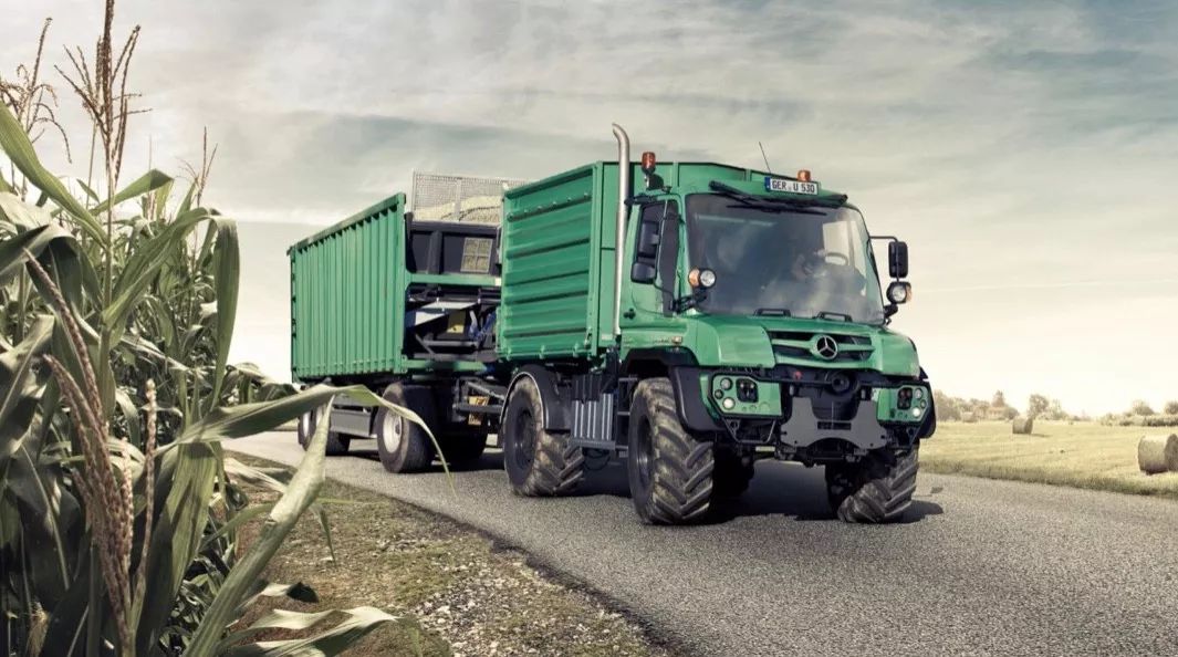 末日战车 - 奔驰乌尼莫克(译)