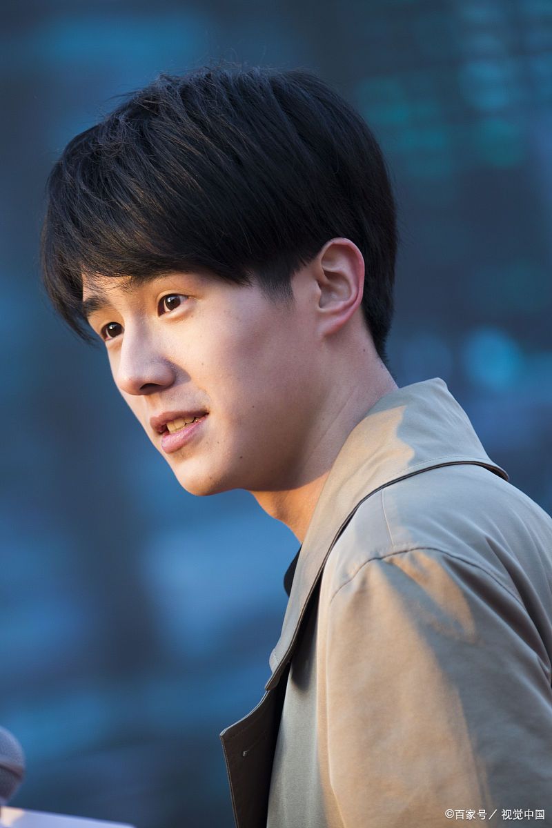 暑期档失意明星刘昊然杨洋路人缘尽失热巴杨颖作品烂透