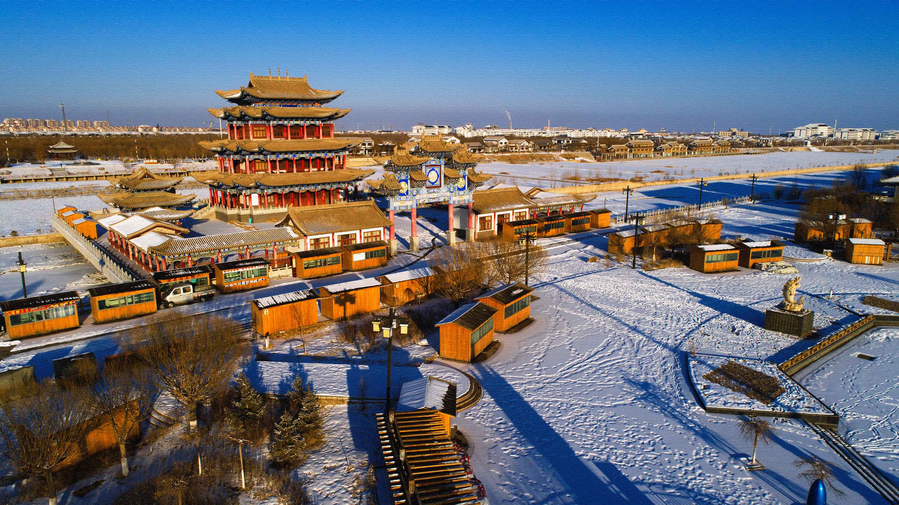 張掖市鹼灘鎮古城村,九曲黃河燈陣鬧新春.