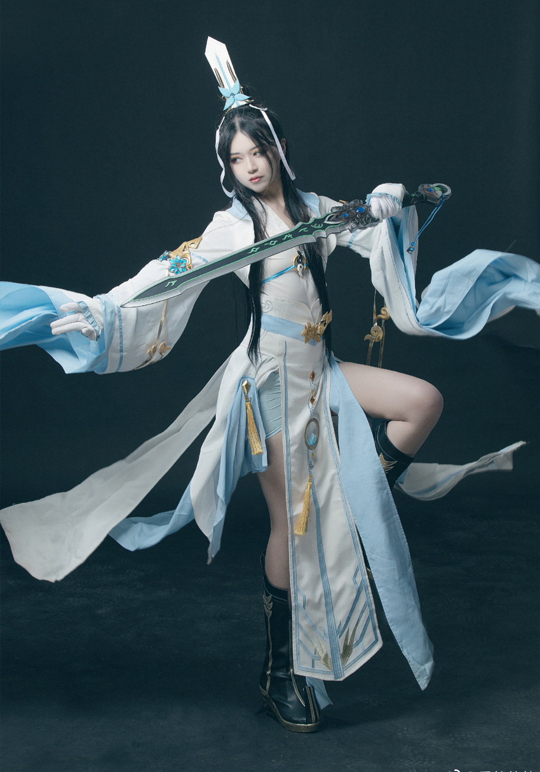 剑网3纯阳霸刀cos:惊鸿一瞥,念念不能忘 夜不能寐,投其所好