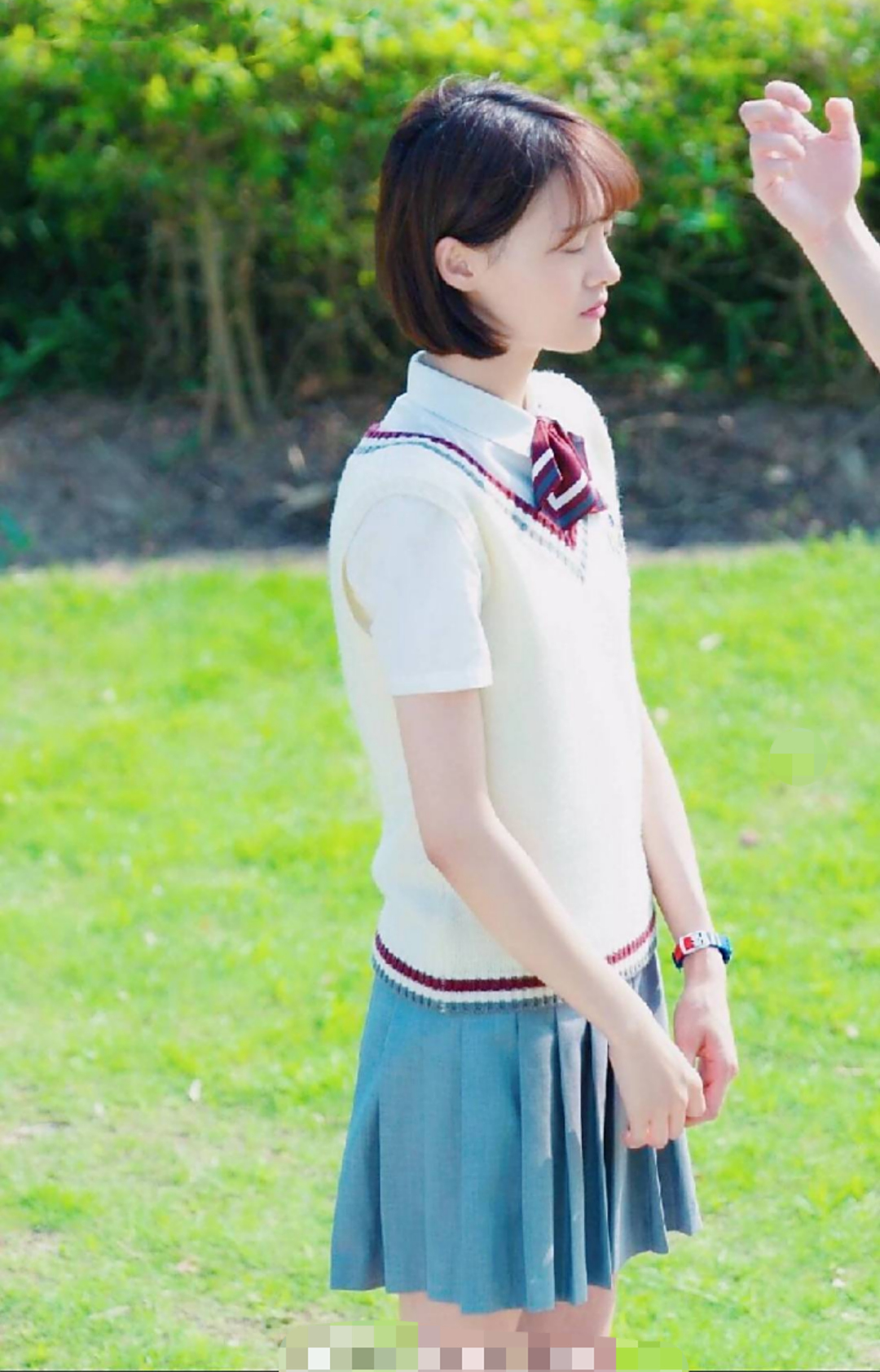 郑爽的"漫画腿"我们都知道,当她穿上校服之后,网友;我爱了