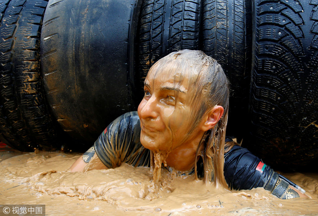 感受泥潭里摸爬滚打的极限挑战赛!