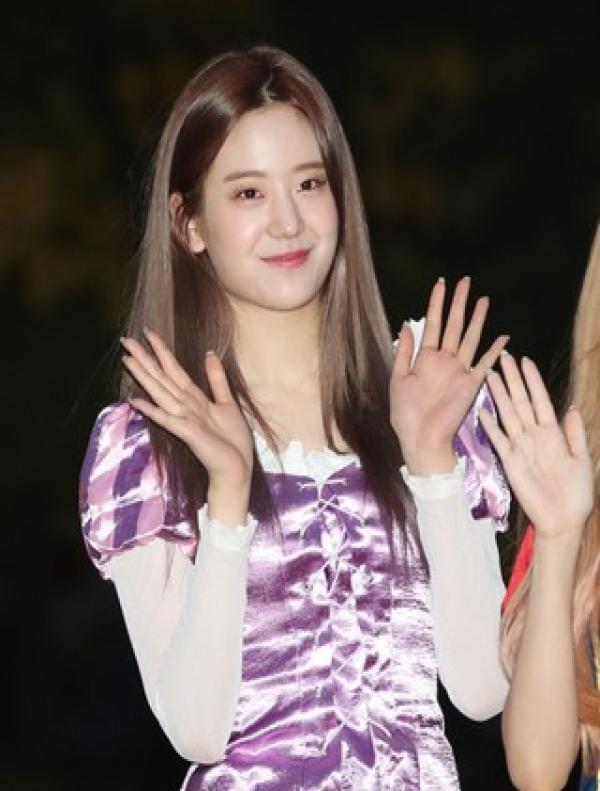 wekimeki fromis_9 april 人民网讯 26日上午,宝