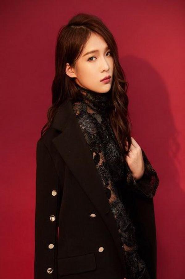 韩丹发新曲转型唱作 音乐梦想如《头发》自由生长